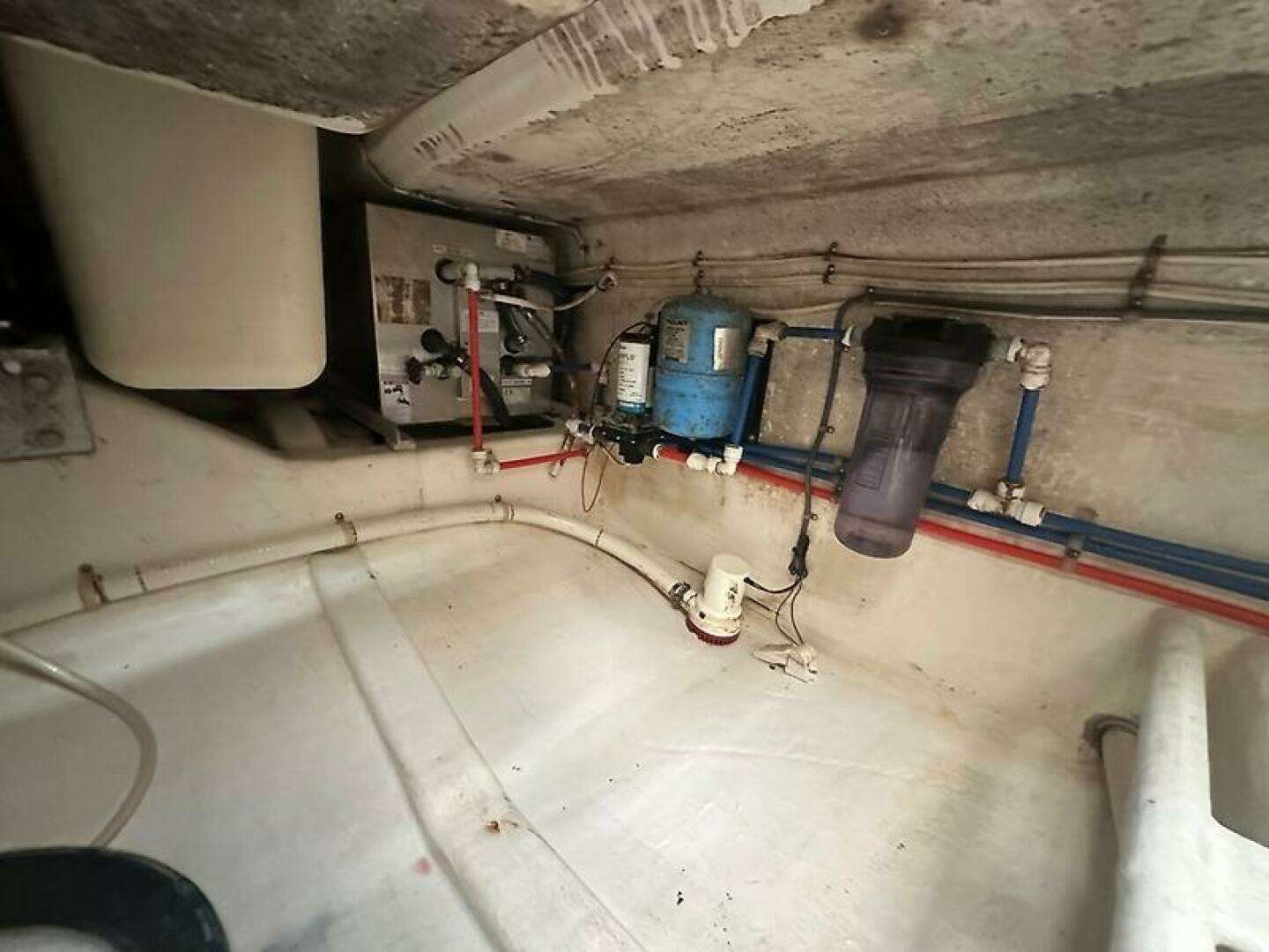 2002 San Juan 38 - Image 16