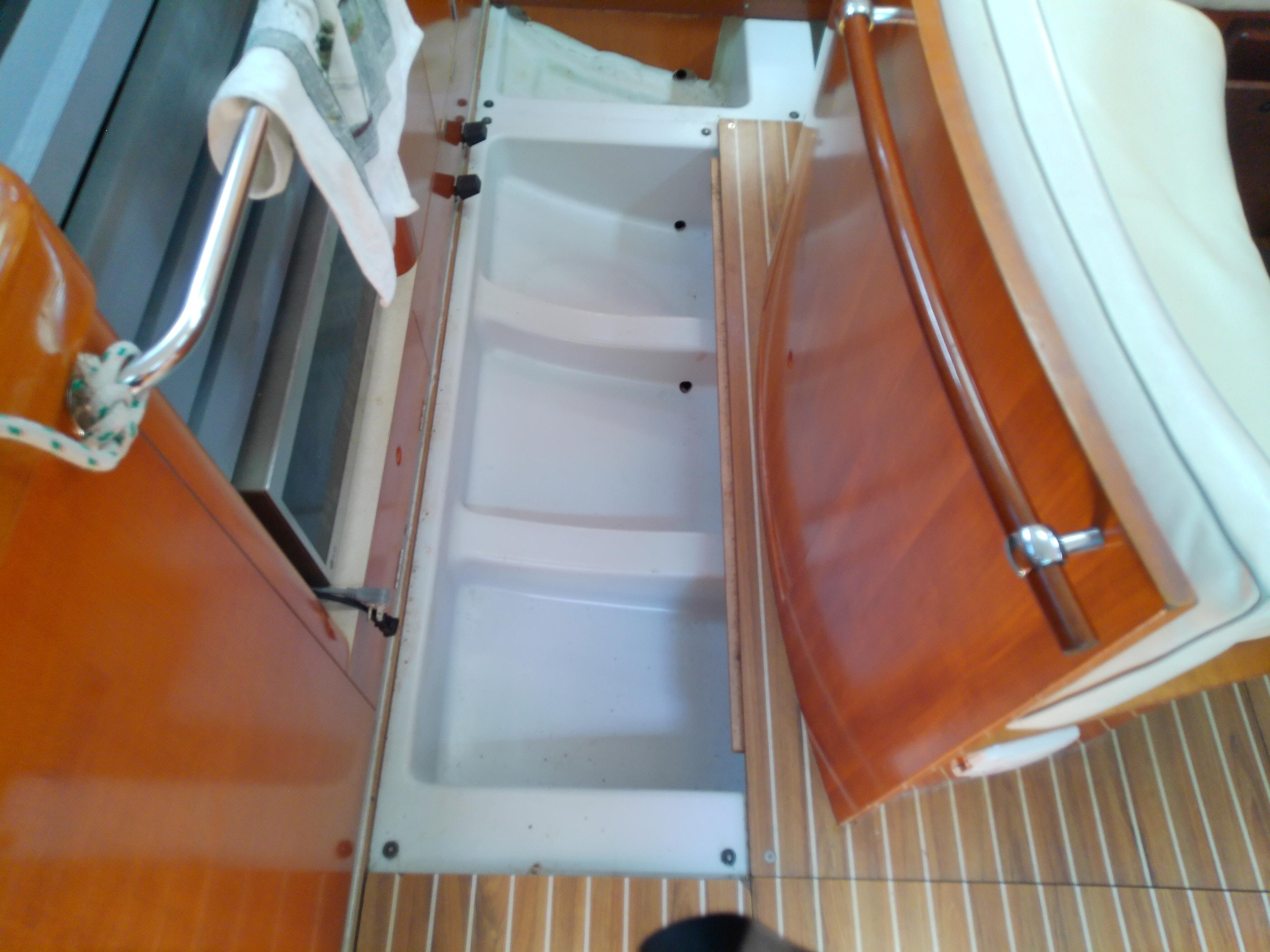 1995 Beneteau First 42s7 - 64