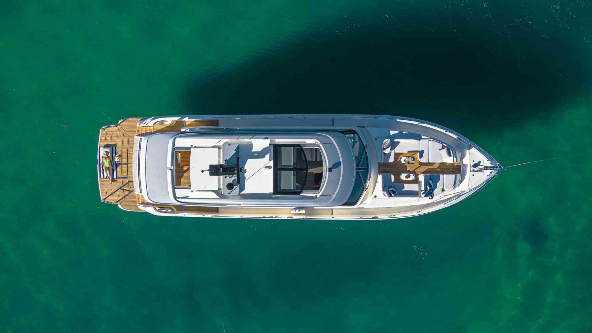 2026 Riviera 6800 Sport Yacht Platinum Edition - Image 5