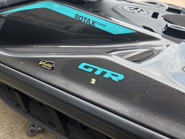 2026 Sea-Doo GTR 230 - 11