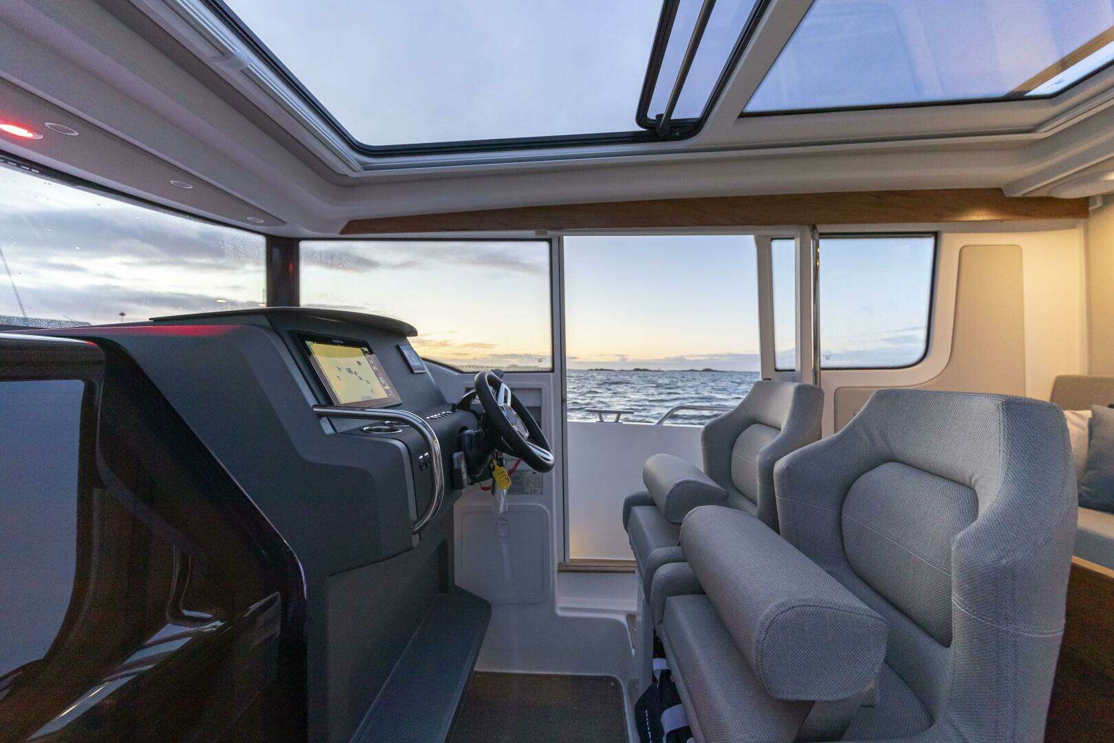 2026 Nimbus Commuter 9 - Image 15