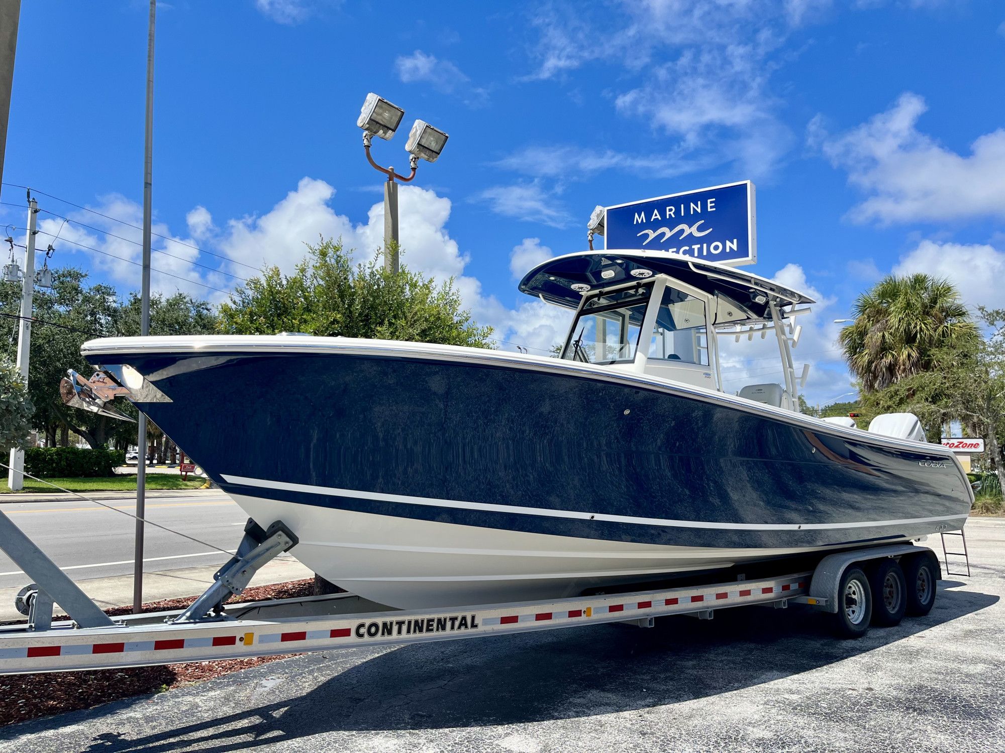 2025 Cobia 320 Center Console - 2