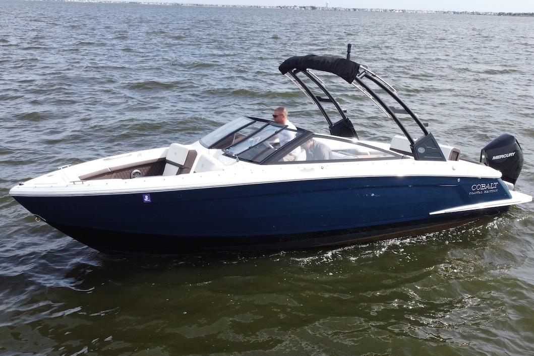 2024 Cobalt R4 Outboard