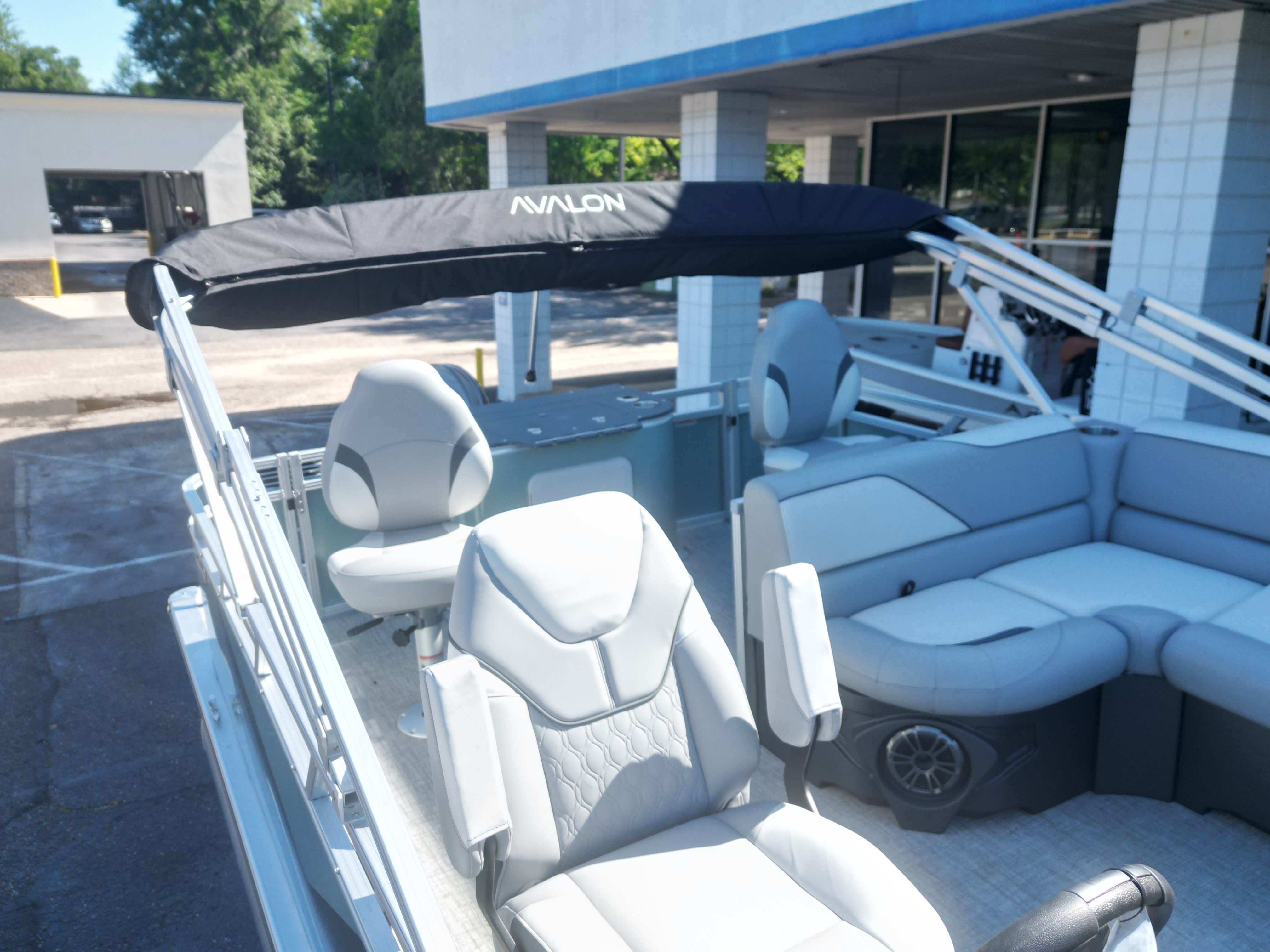 2026 Avalon Venture 85 Quad Fish - 21' - 18