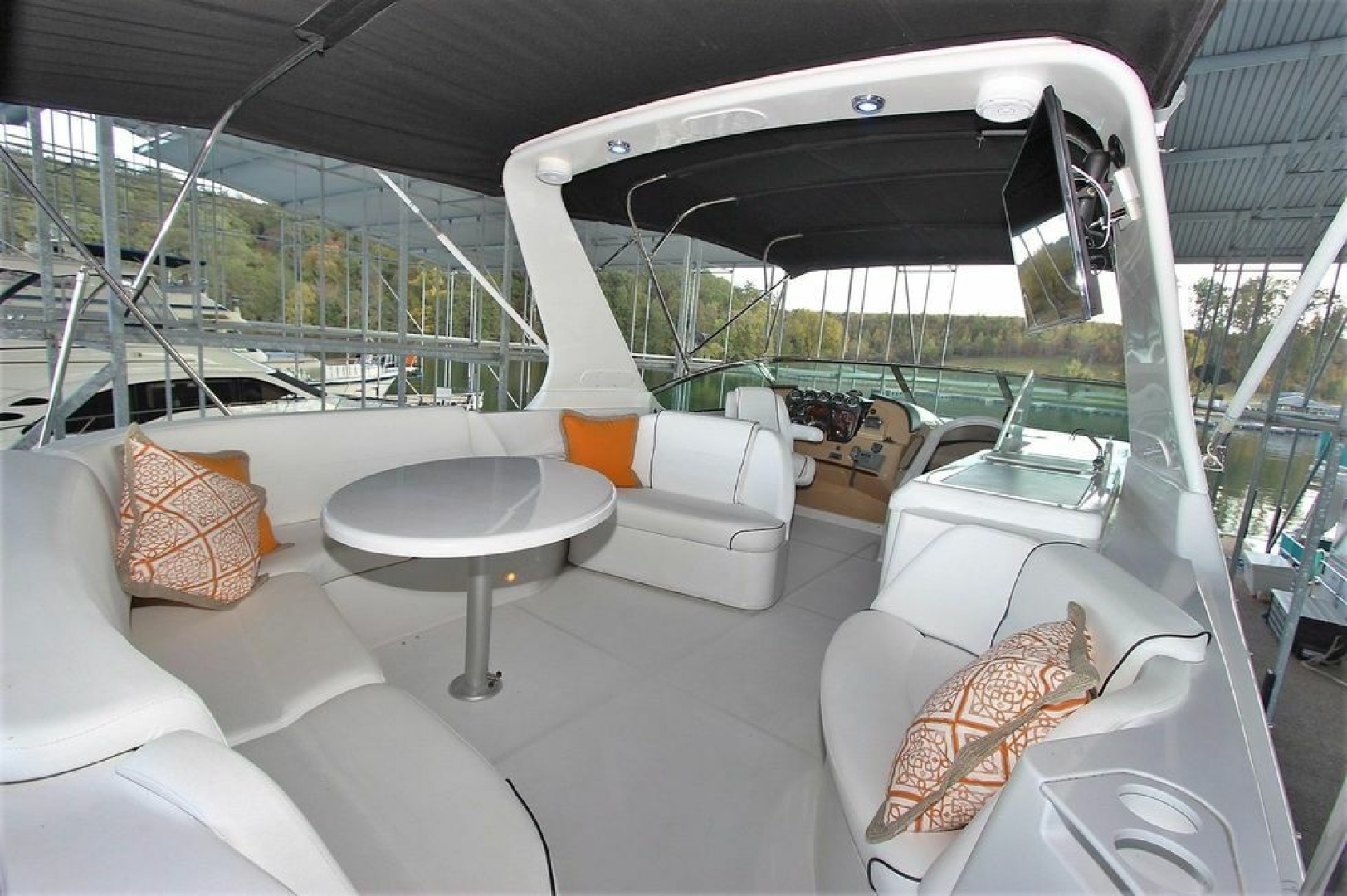 2001 Carver 570 Voyager Pilothouse - Image 10