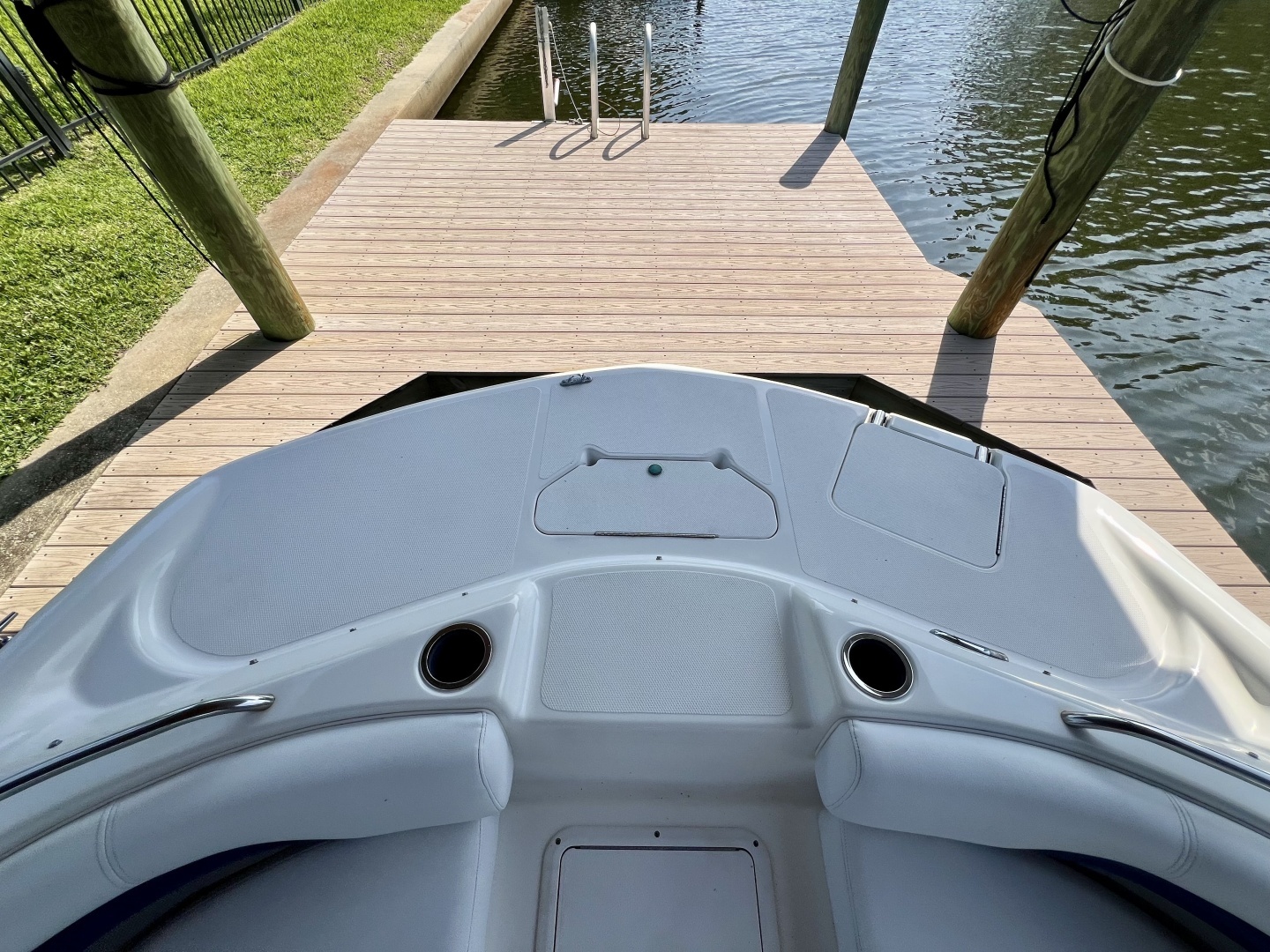 2013 Hurricane SunDeck 187 OB - Image 26