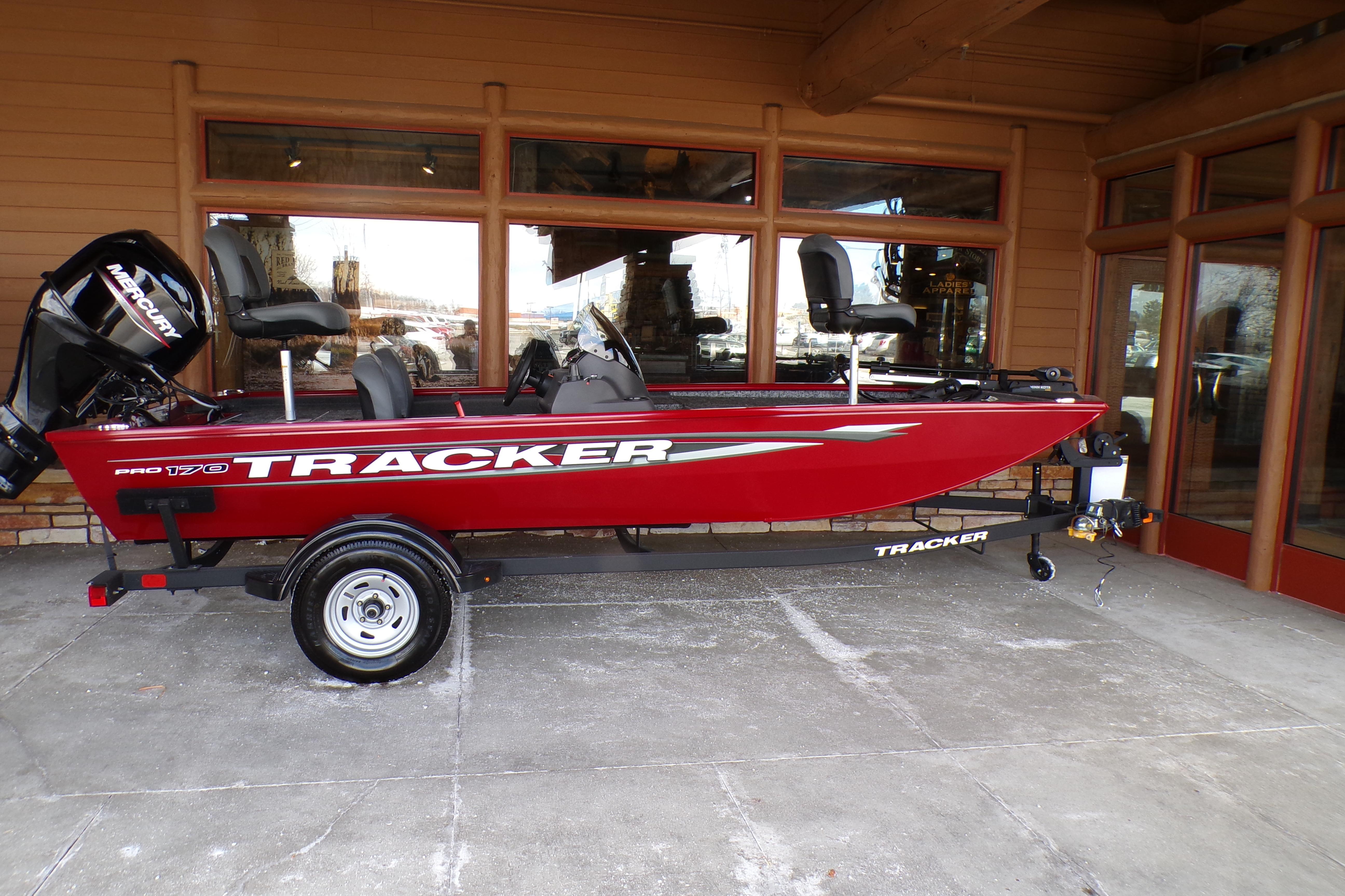 2025 Tracker Pro 170