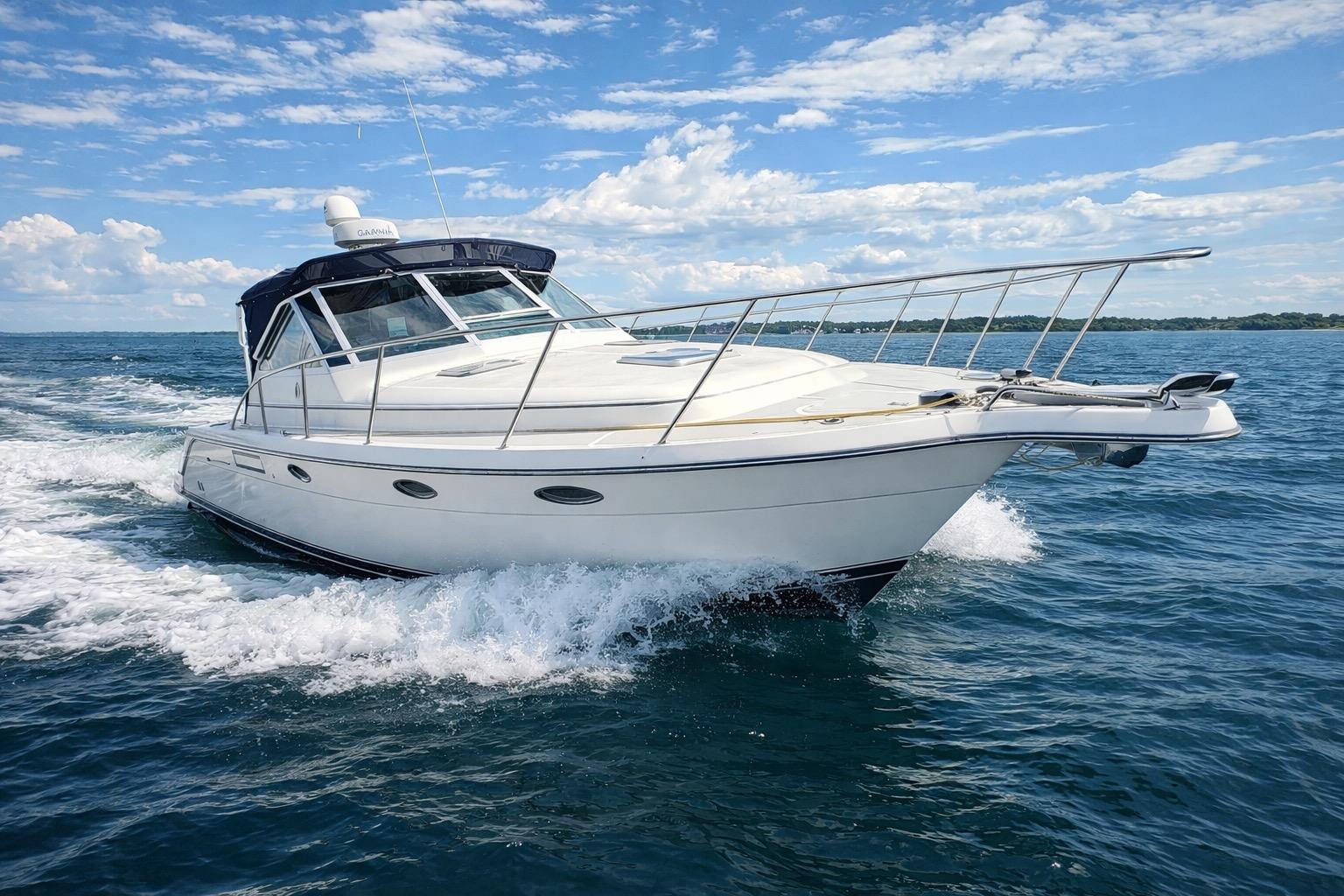 1997 Tiara Yachts 3100 Express