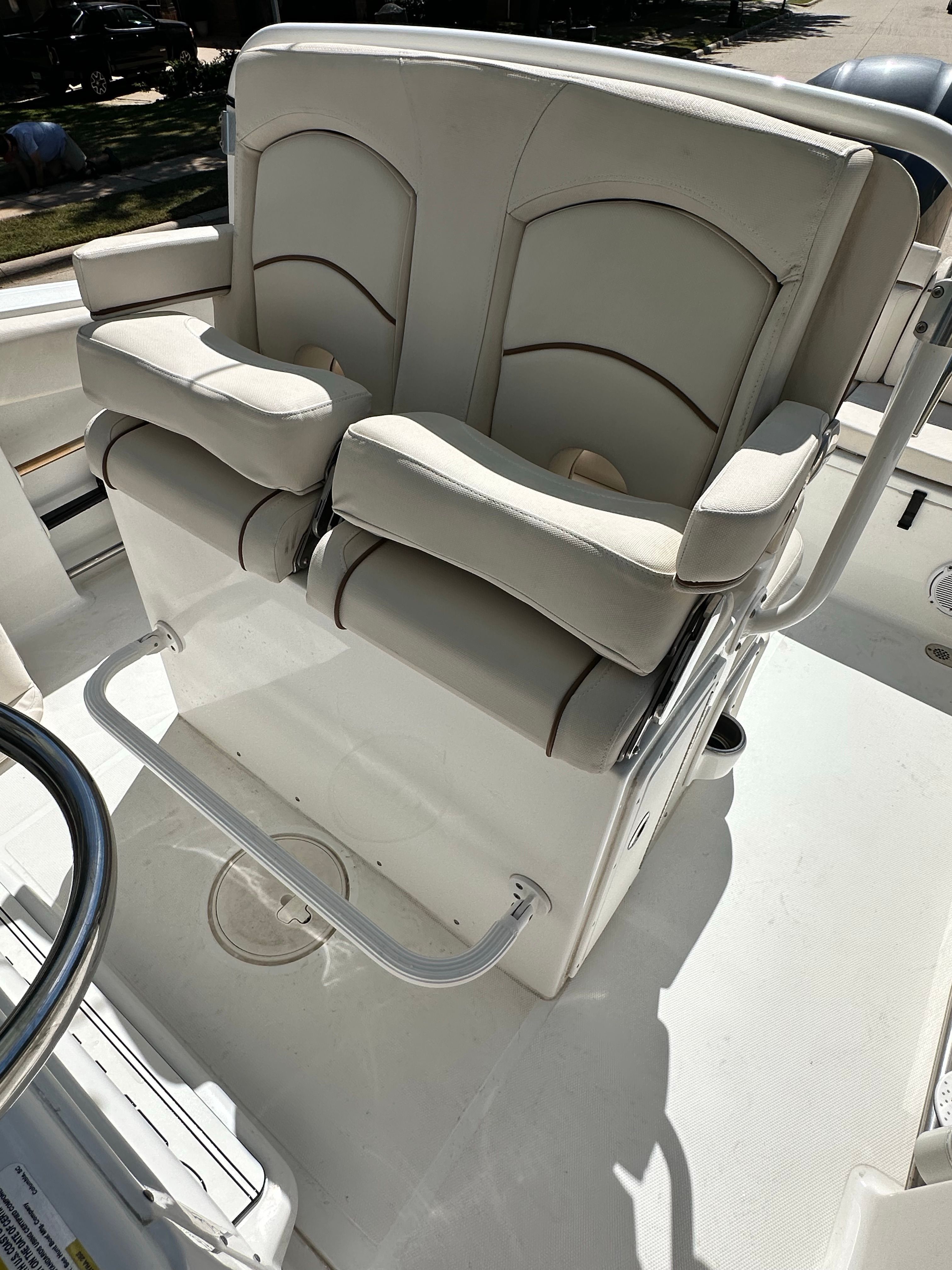 2020 Sea Hunt Ultra 255 SE - 9