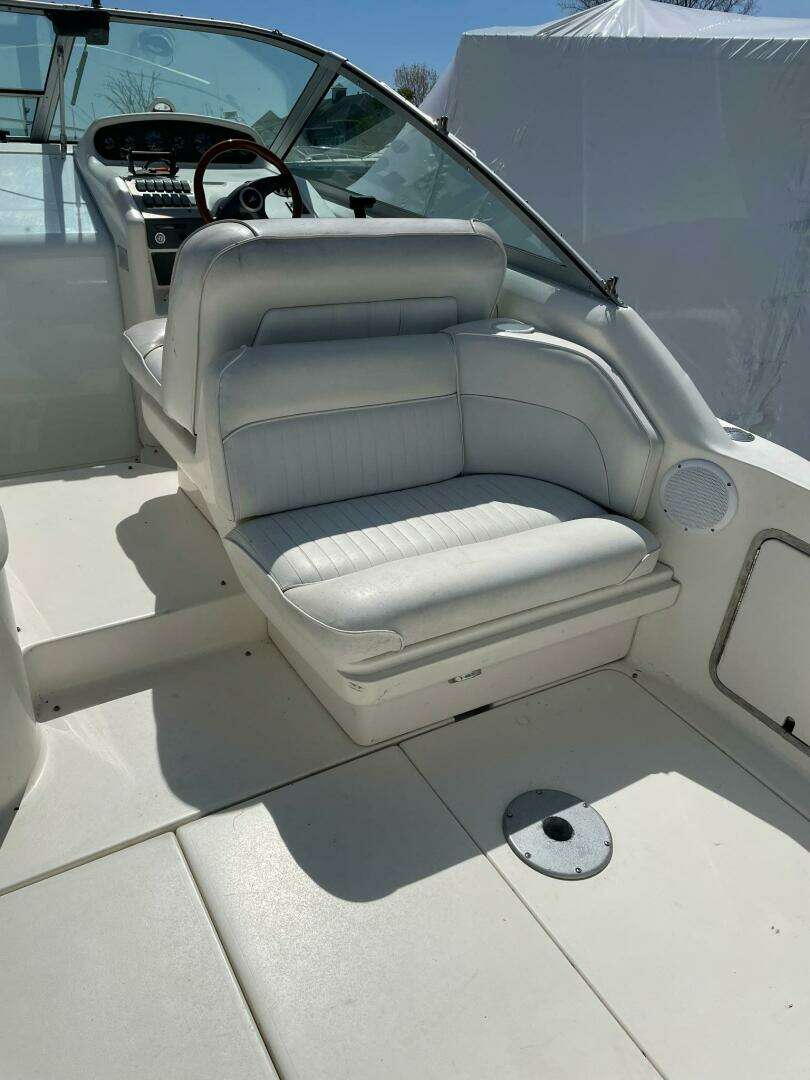 1996 Sea Ray 270 Sundancer - Image 6
