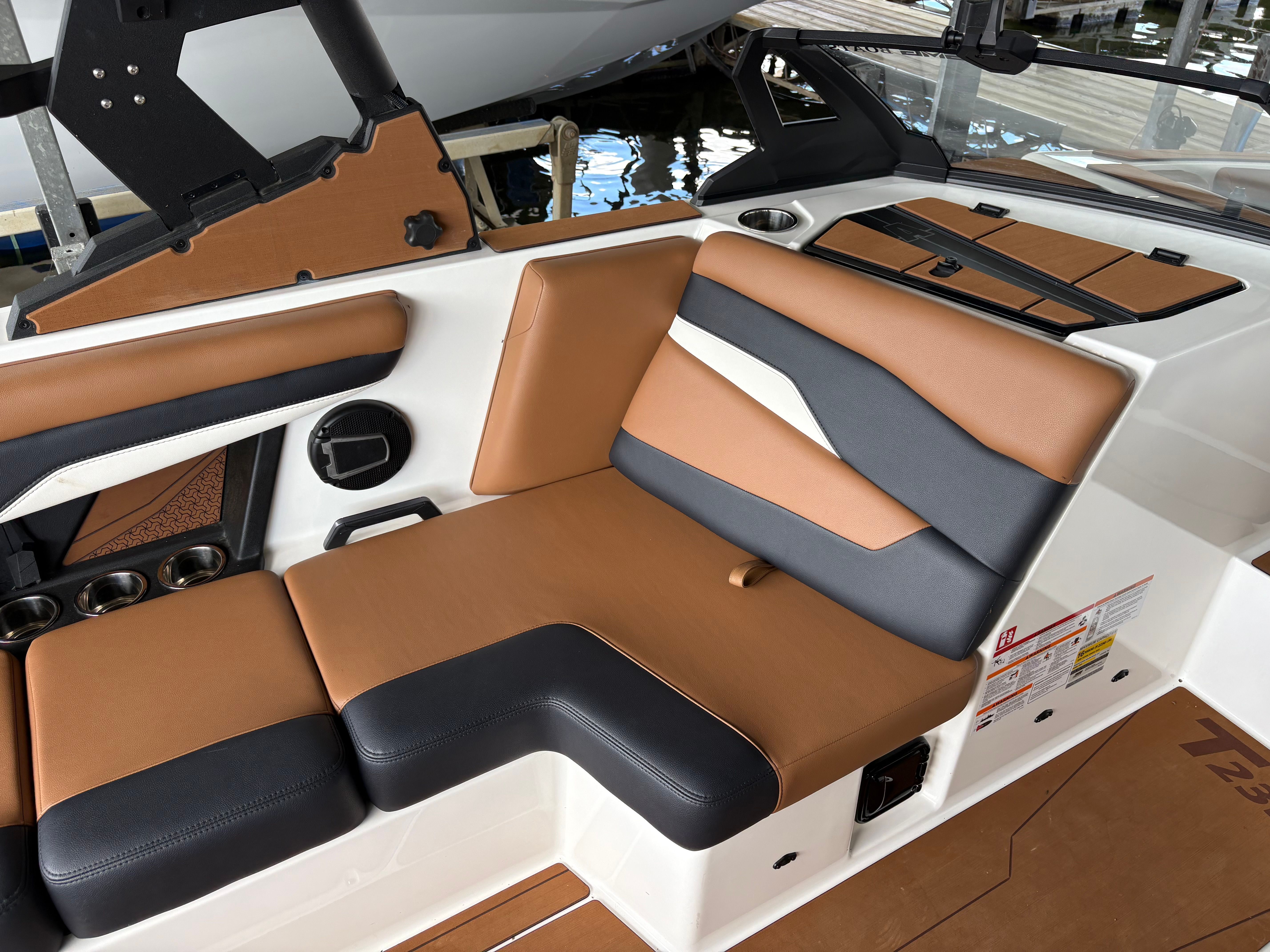 2026 AXIS T235 - Image 4