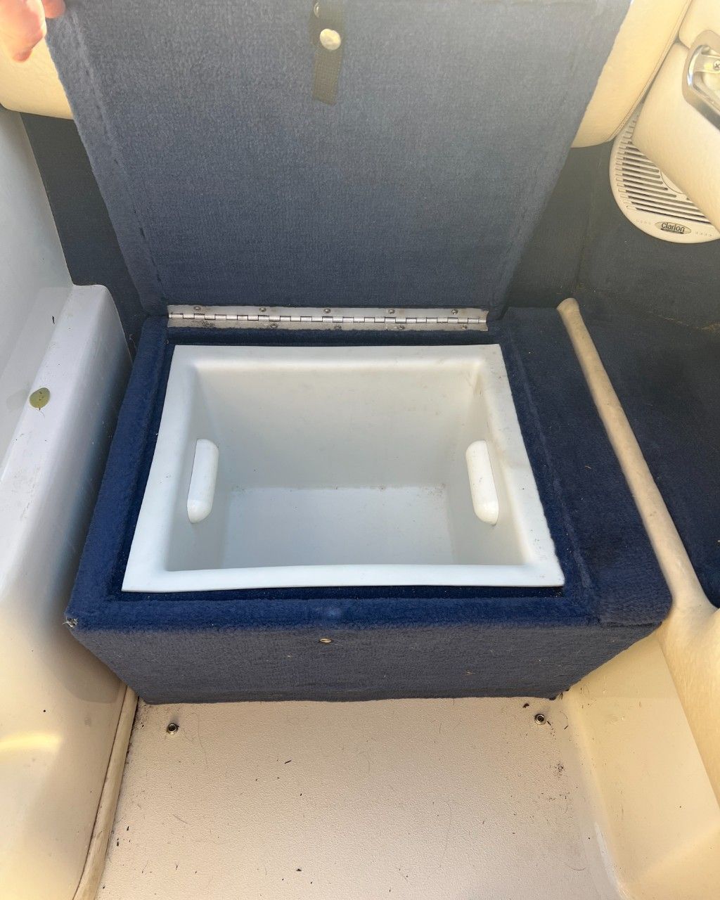 1999 Sea Ray 230 Overnighter - 56