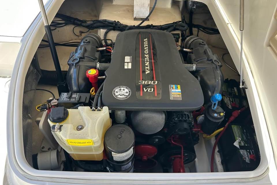 Engine compartment of 2012 Chaparral 284 Sunesta with Volvo Penta 380 V8 engine.