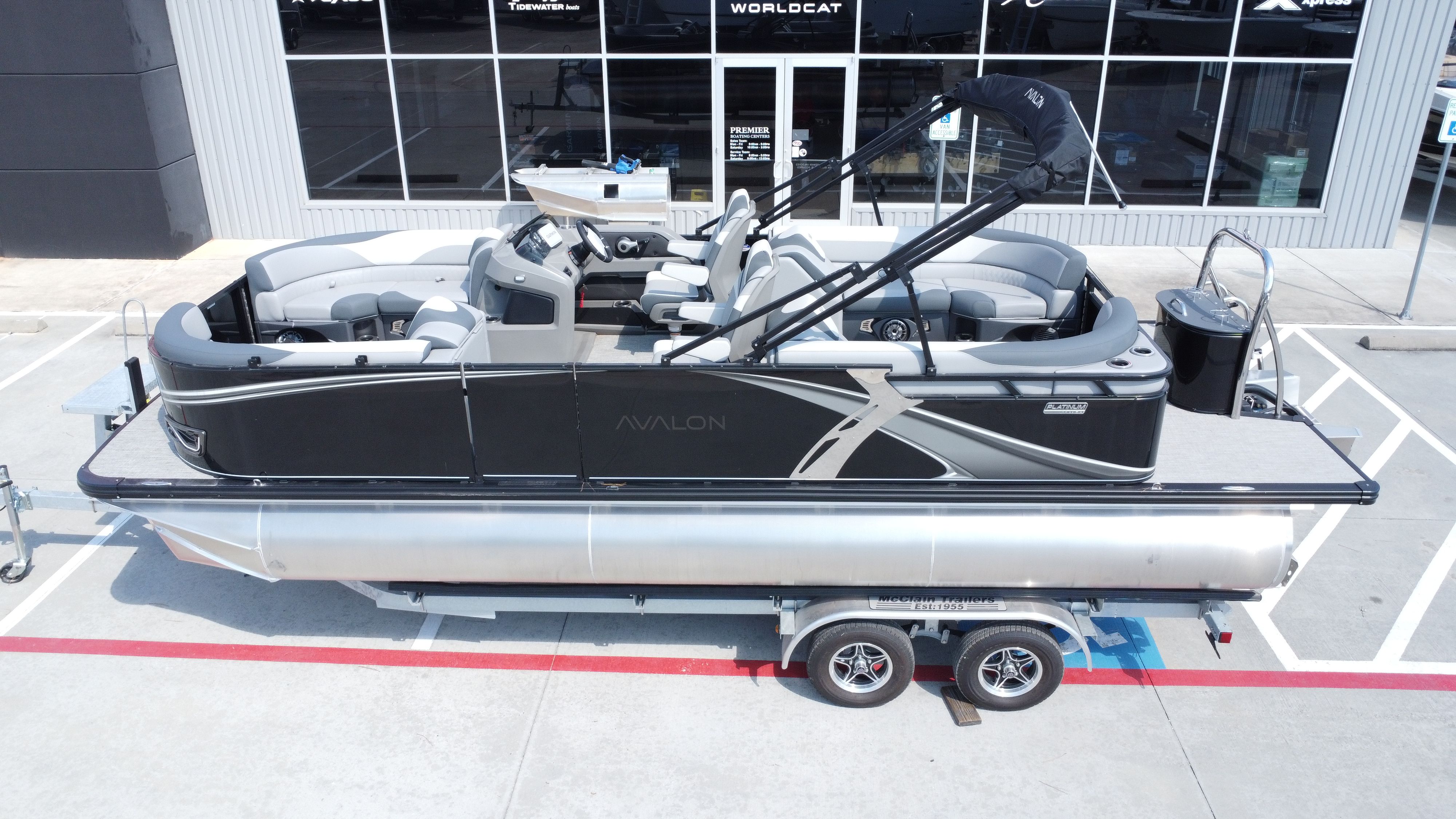 2025 Avalon LSZ Quad Lounge - 23' - 16
