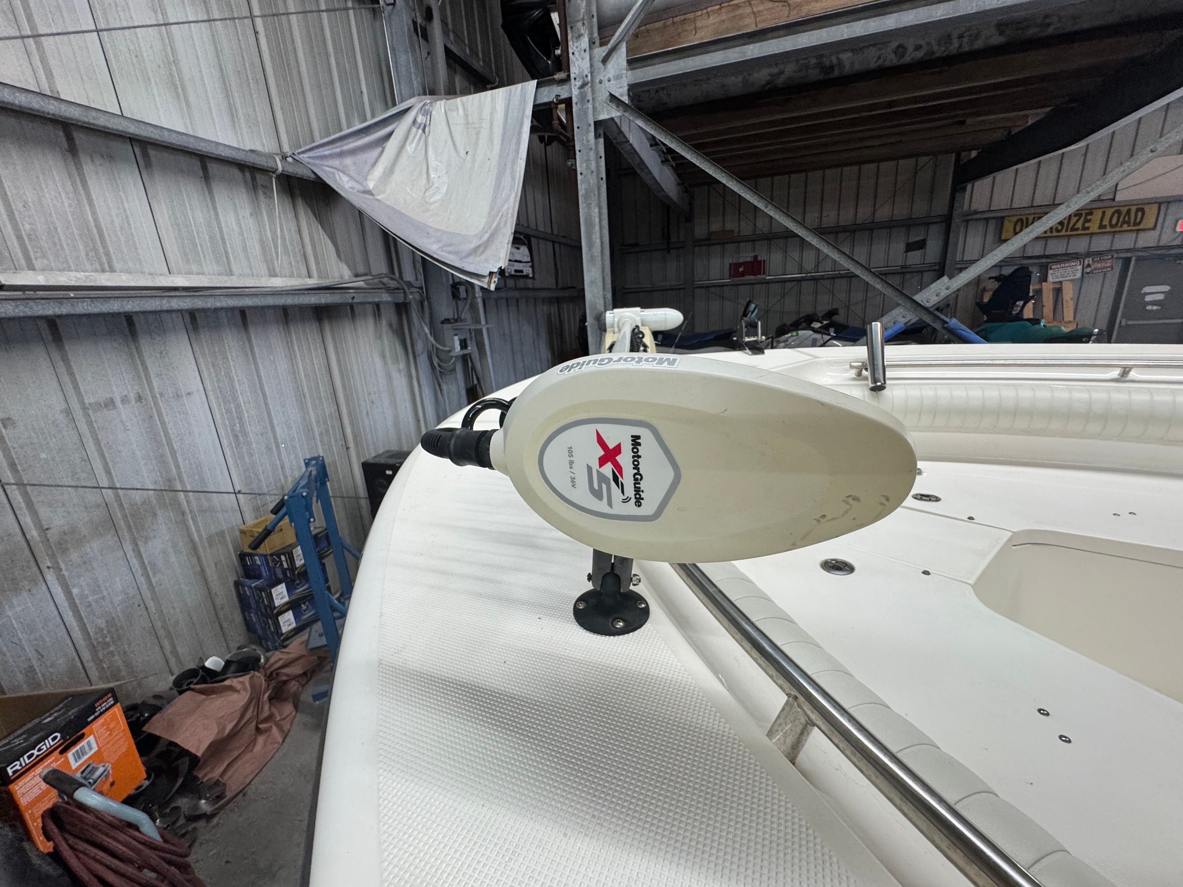 2020 Sea Born LX24 Center Console - 39
