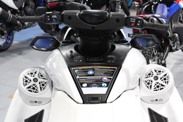 2026 Yamaha WaveRunner FX Cruiser SVHO - 9