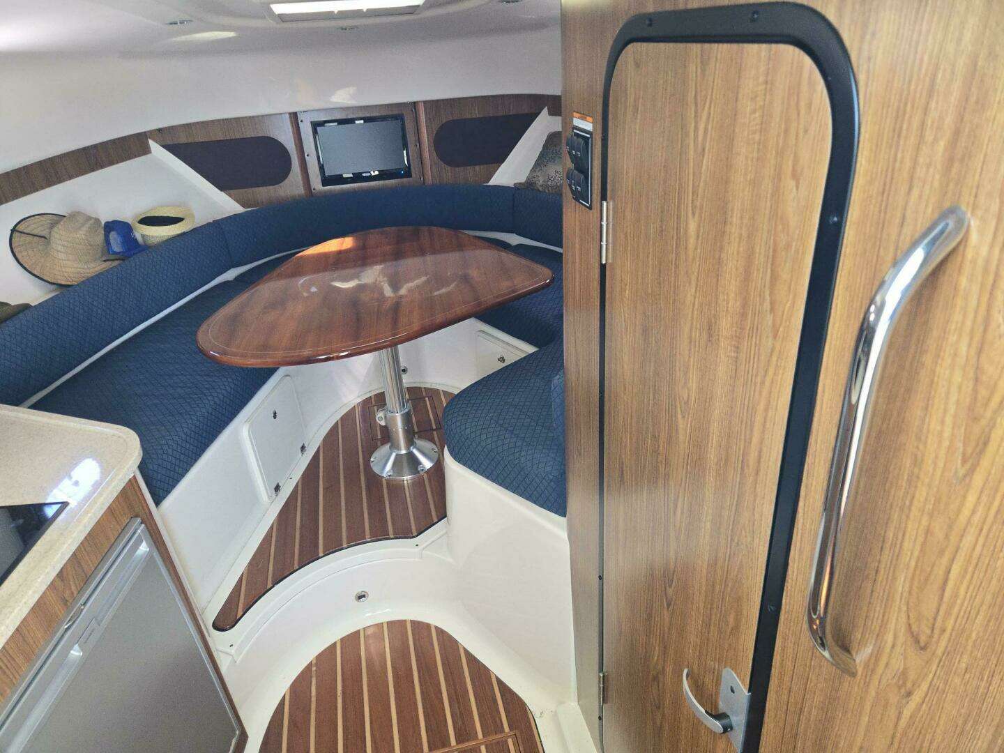2013 Pursuit 345 Offshore - Image 39