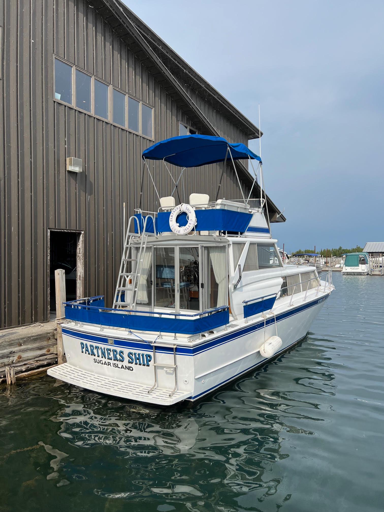 1975 Marinette 32' Cruiser