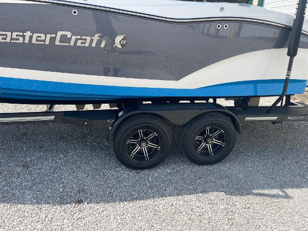 2020 MasterCraft X22 - 12
