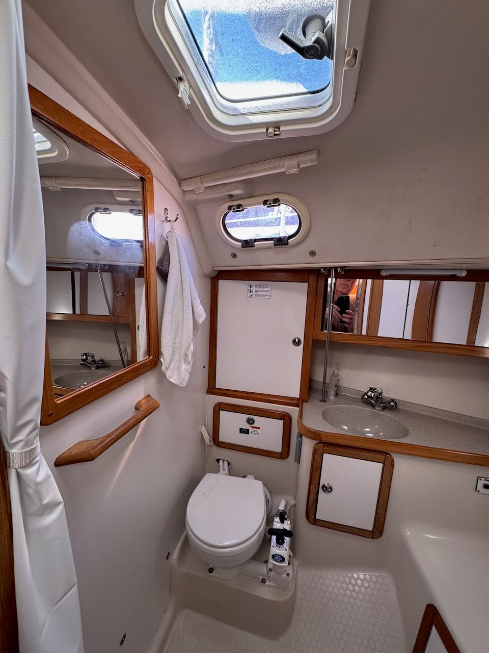 2005 Catalina 36 MkII - 21