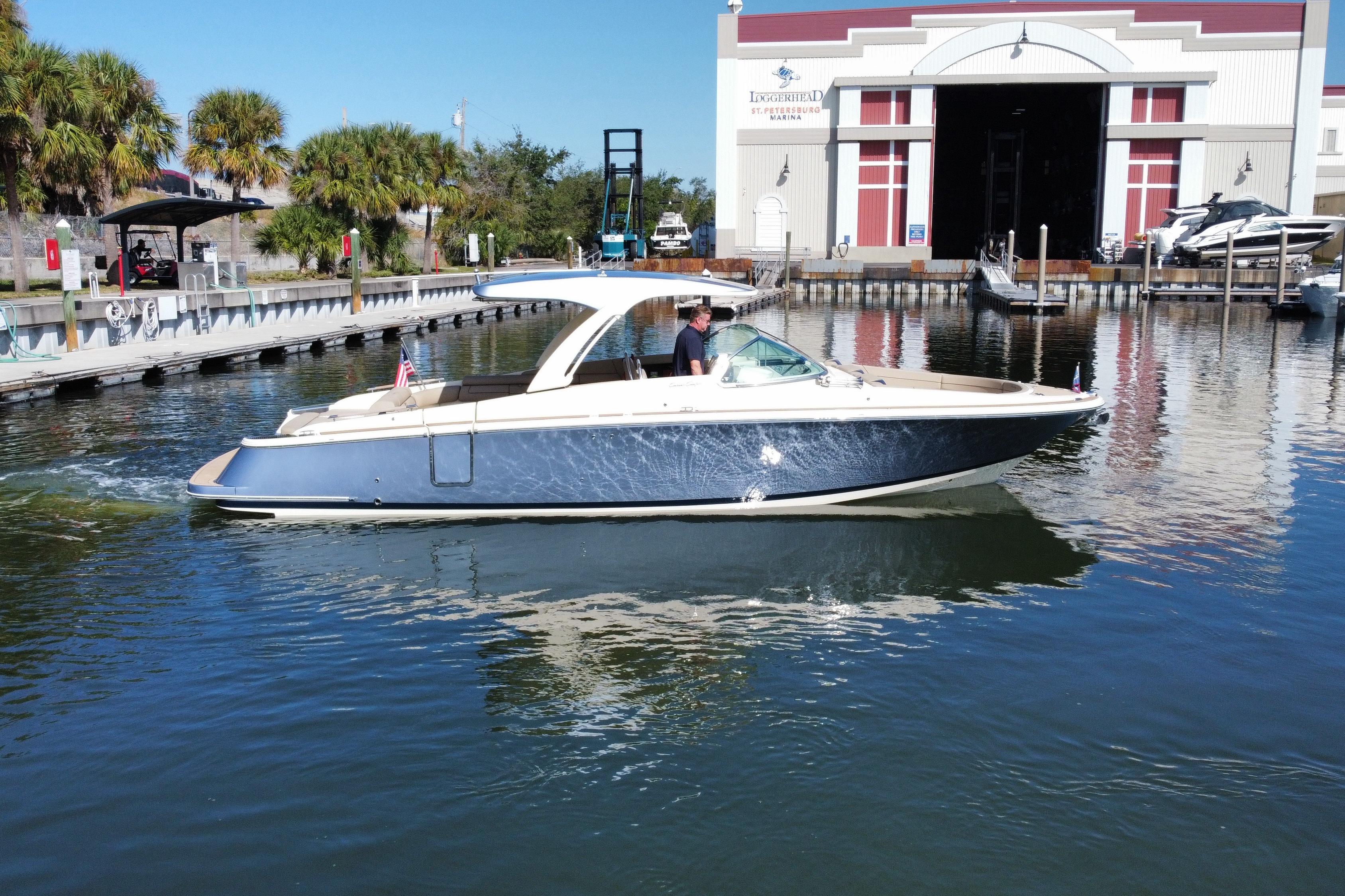 2022 Chris-Craft Launch 35 GT I/O