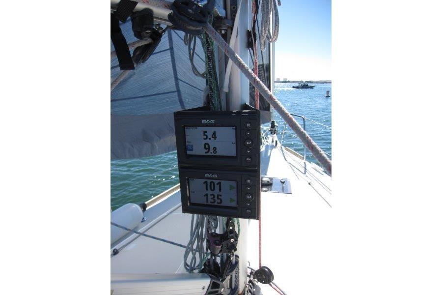 Sailing instruments on Jeanneau Sun Odyssey 349, 2021 model, displaying speed and wind data.