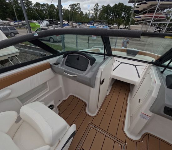 2026 Chaparral 23 SSi OB In stock Trailer included - 23