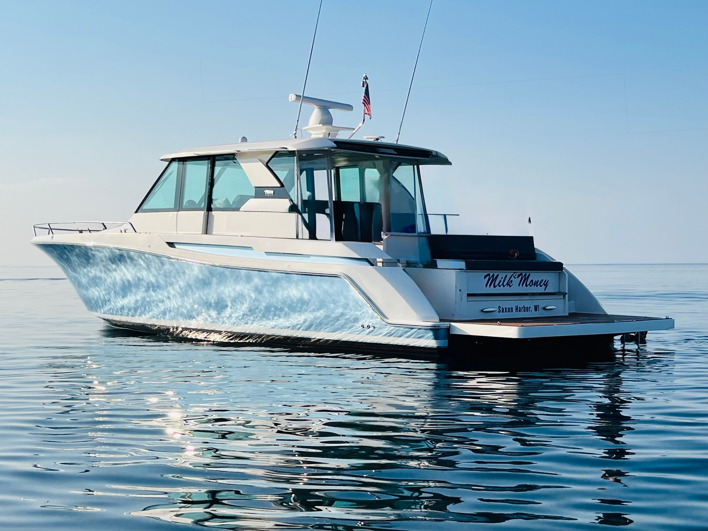 2017 Tiara Yachts Q44