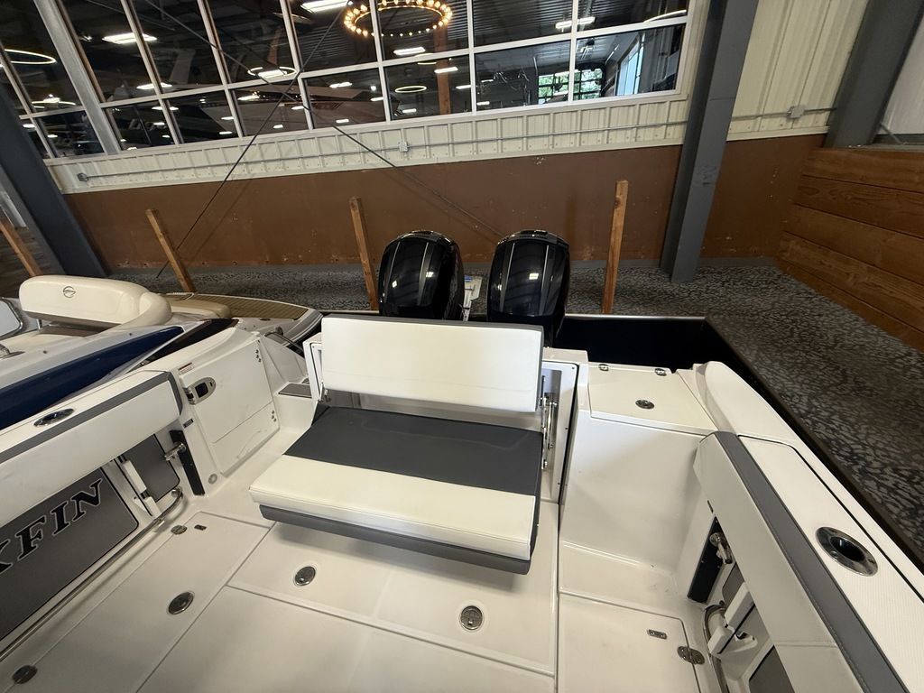 2019 Blackfin 242CC - 13