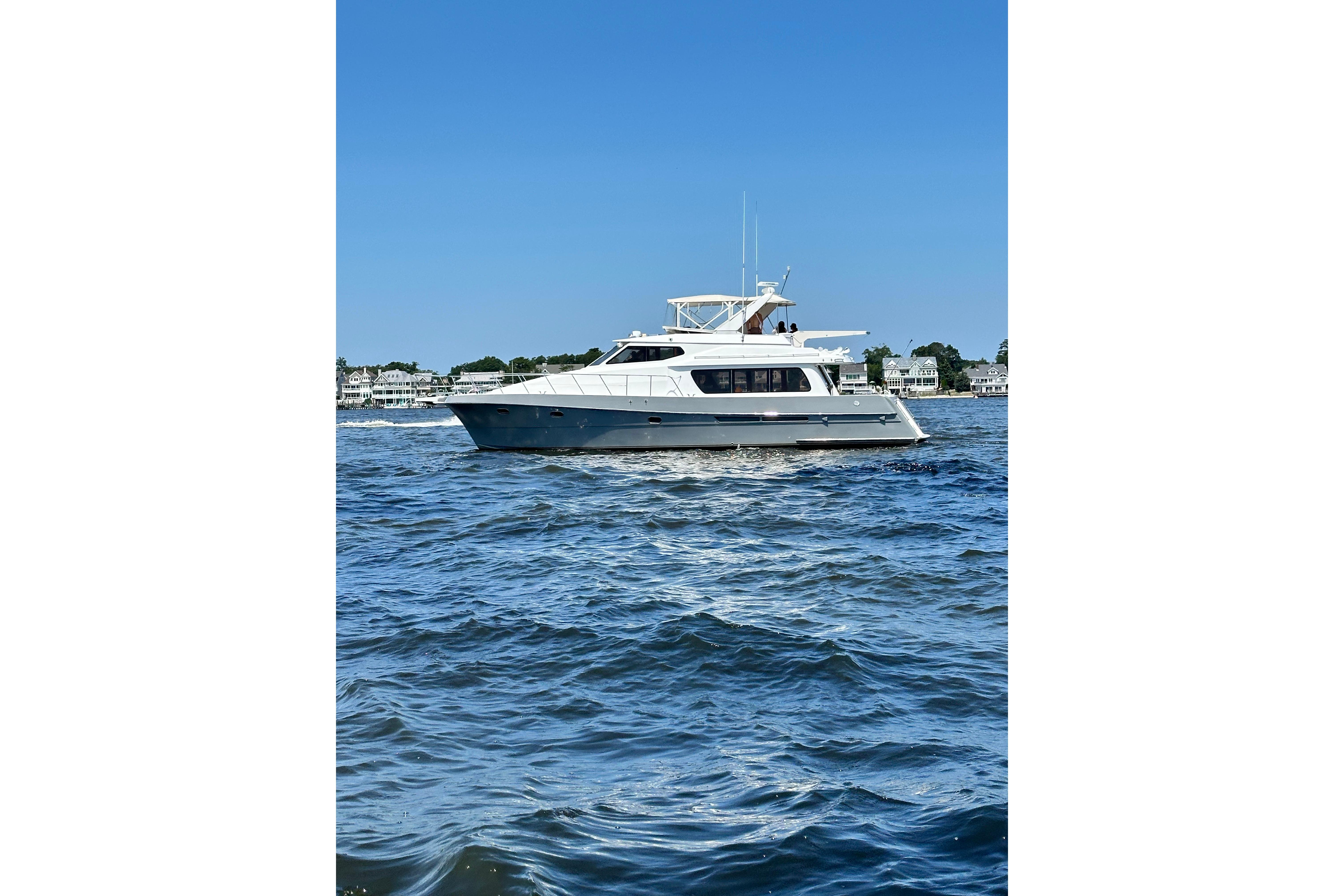 2002 McKinna 57 Pilothouse