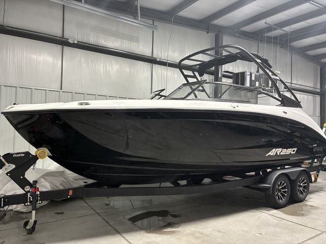 2026 Yamaha Boats AR250 - 2