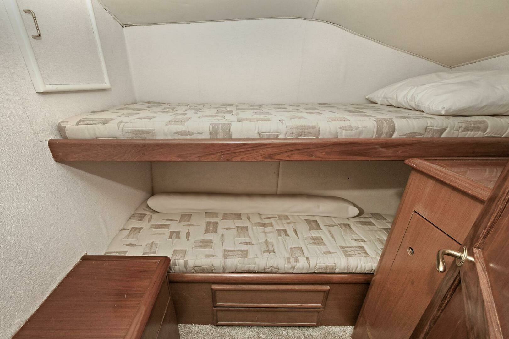 2001 Ocean Yachts 52 Super Sport - Image 46
