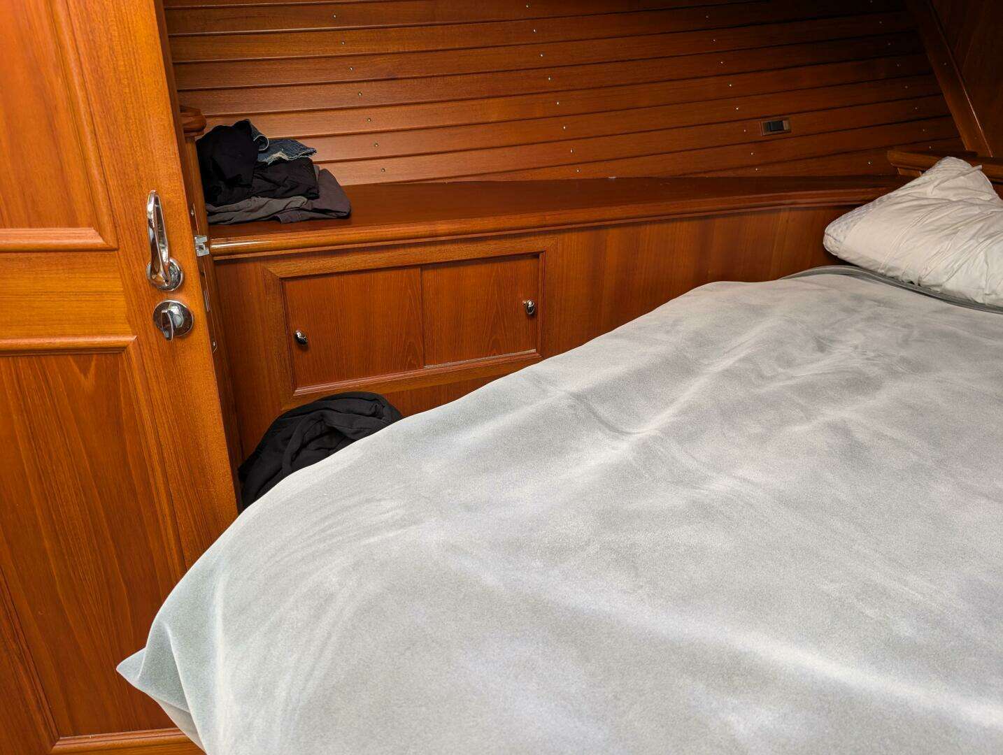 2006 Grand Banks — - Image 51