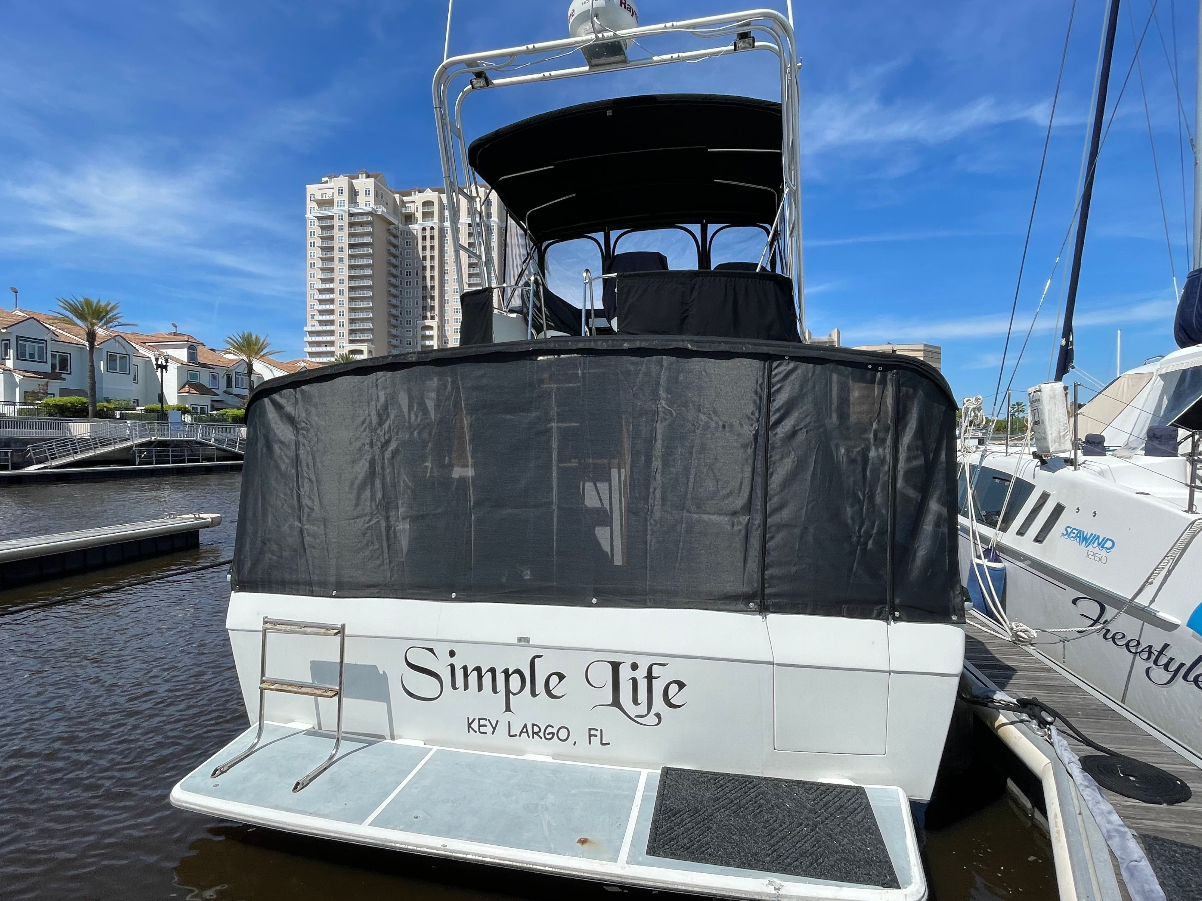 1991 Bayliner 3888 Motoryacht - 11