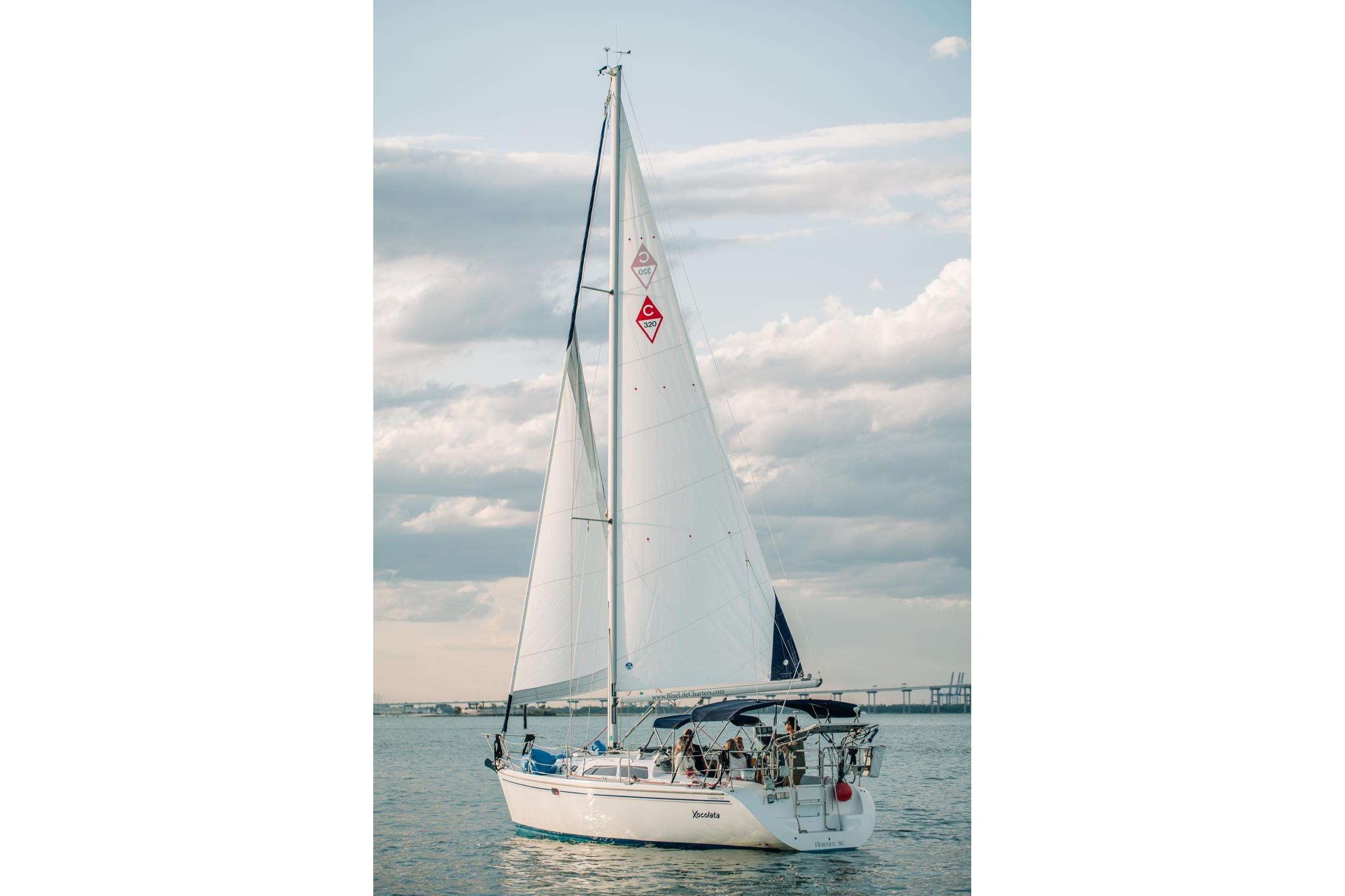 2006 Catalina 320