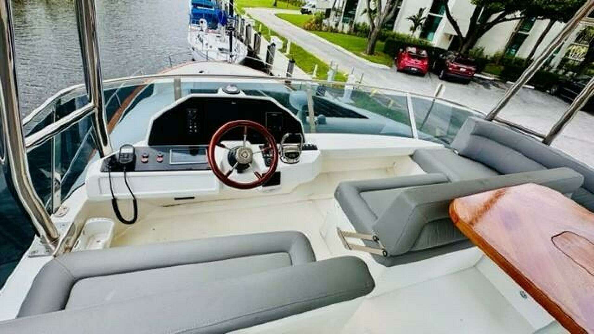 2022 Greenline 48 Diesel Flybridge with Hardtop - Image 26