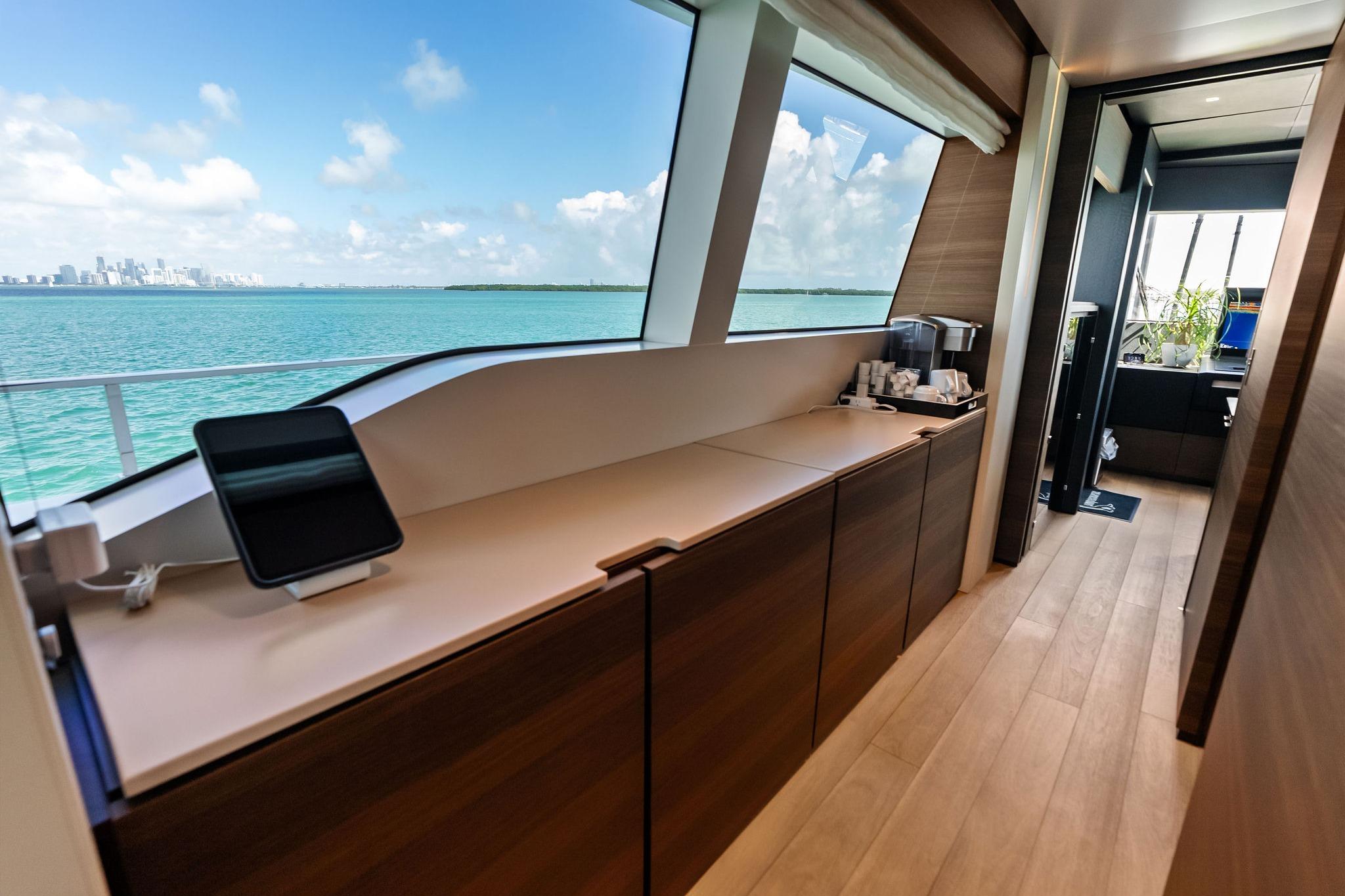 2023 Custom Line Navetta 33 - 117