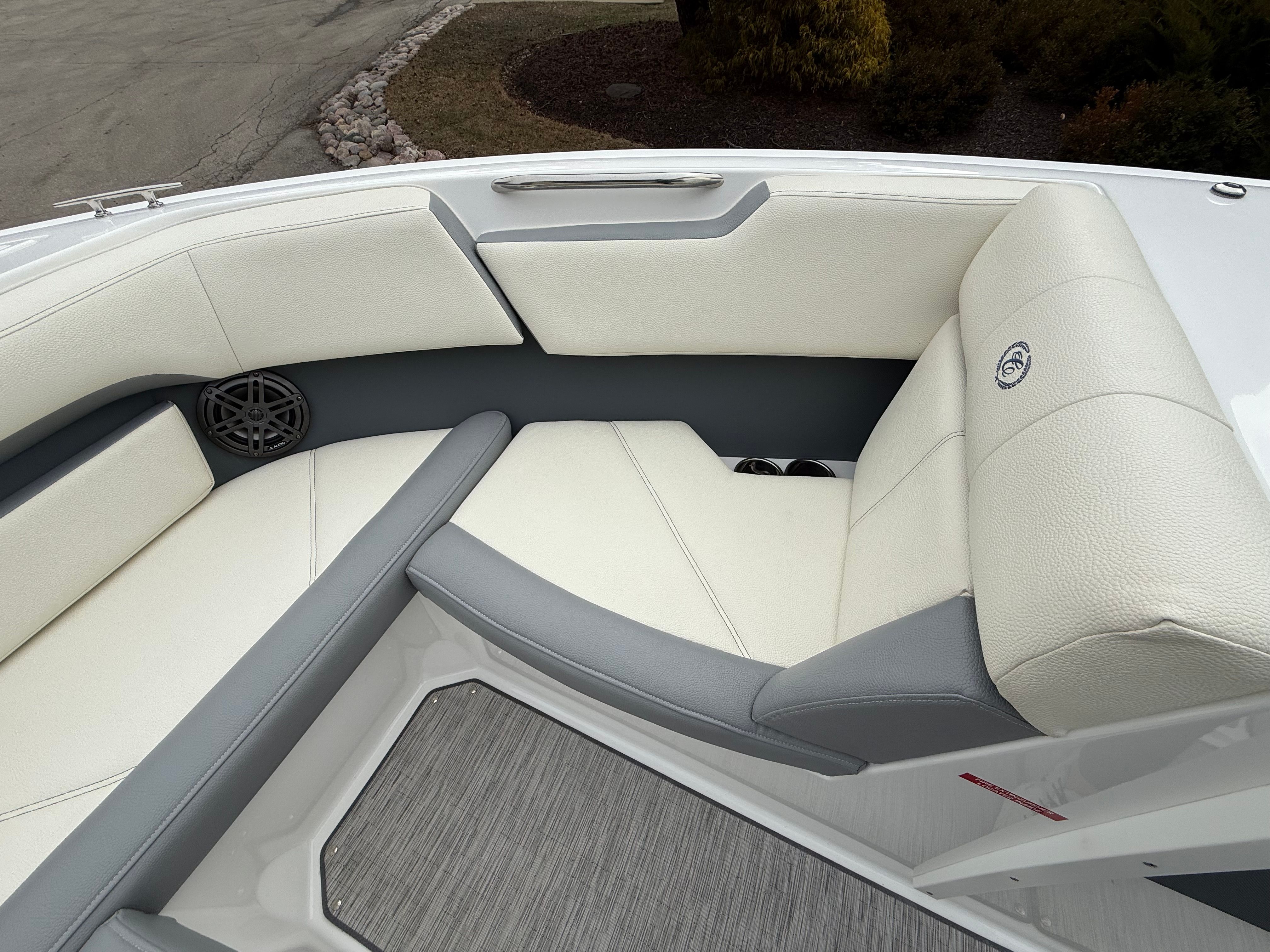 2022 Cobalt CS23 Surf - 20