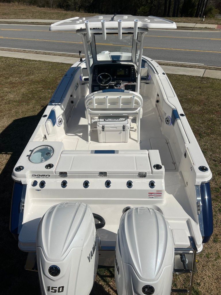 2025 Robalo 250 Center Console - 10