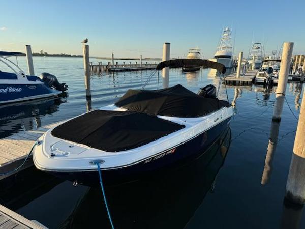 2022 Monterey M-225 - 2