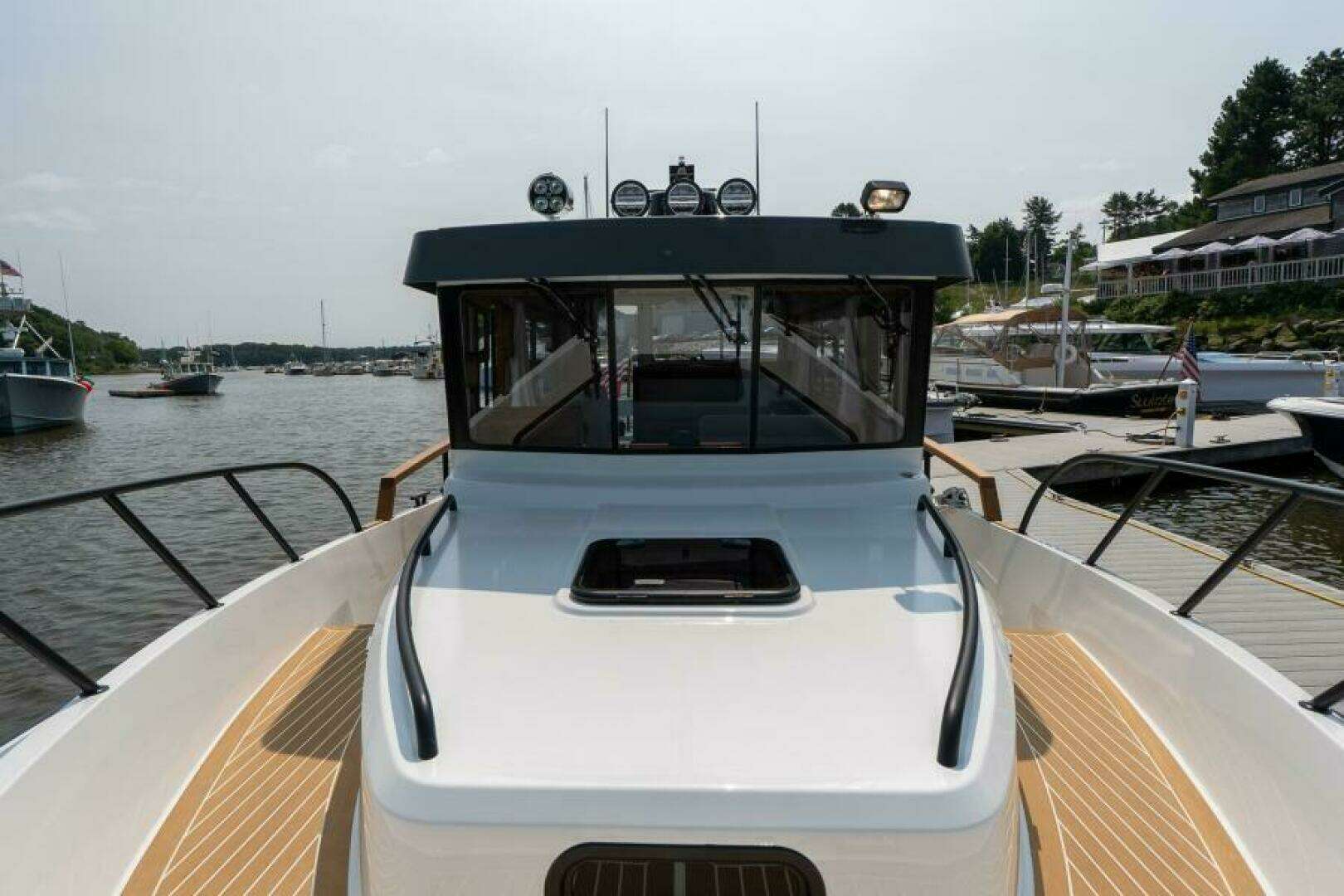2027 Targa 32 - Image 17