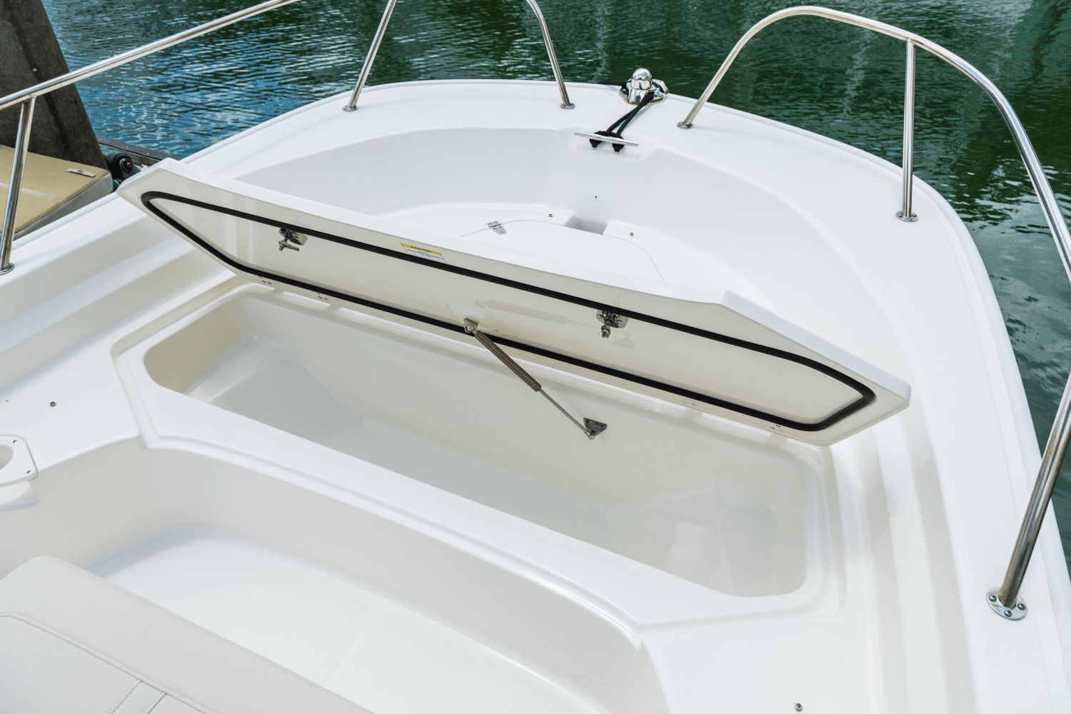 2026 Boston Whaler 190 Montauk - 33