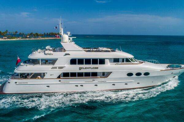 2001 Trinity Yachts Tri-Deck MY