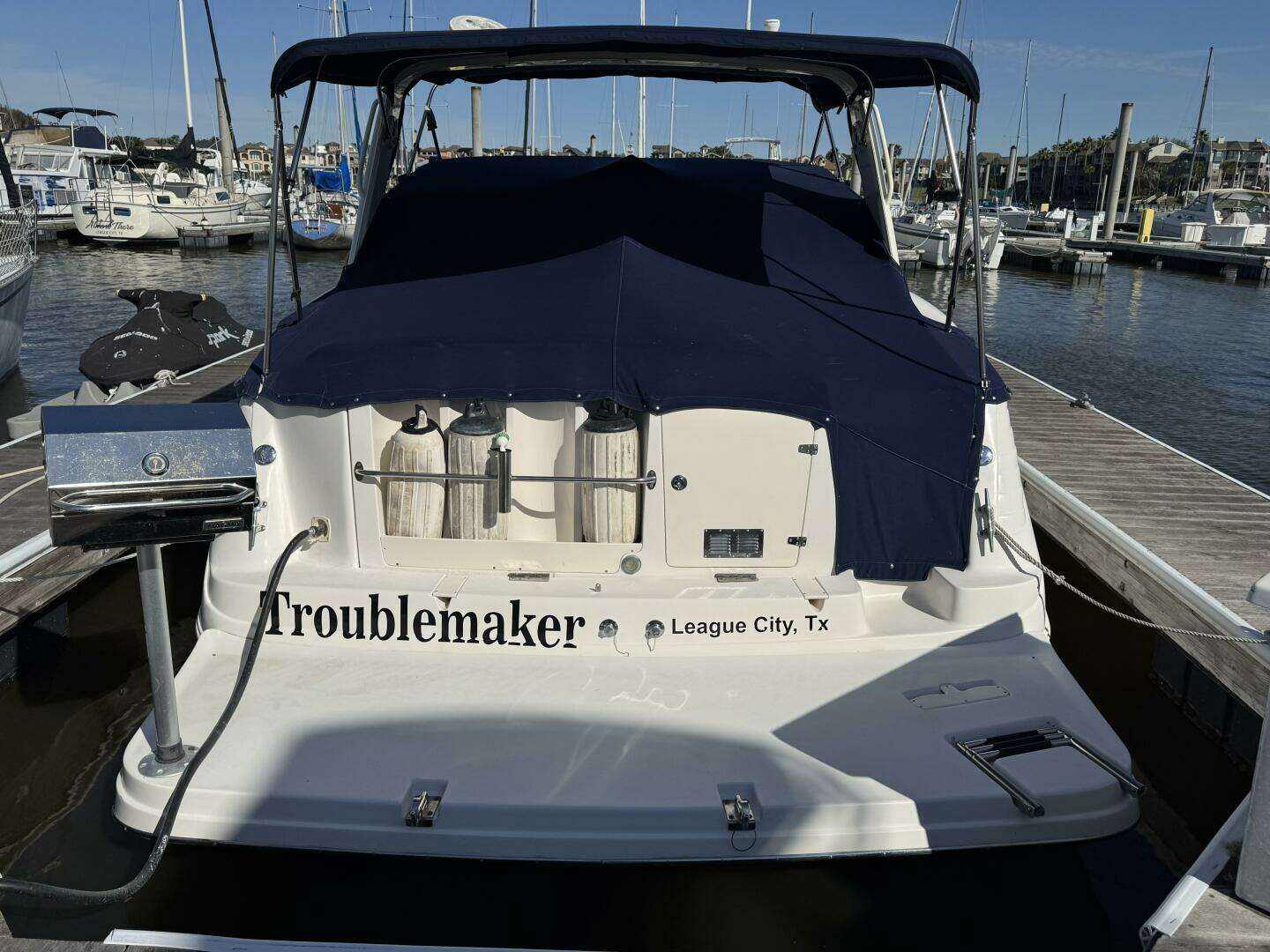 2002 Rinker 342 Fiesta Vee - Image 3