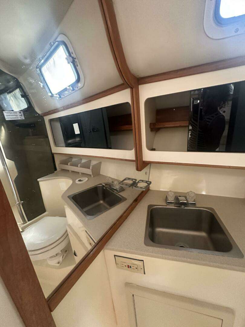 1996 Albin 31 Tournament Express - Image 26