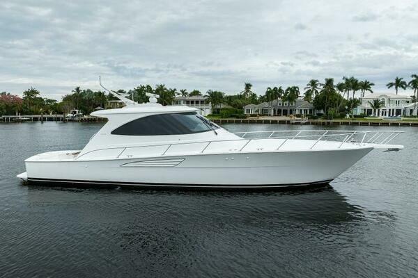 2024 Viking 54 Sport Coupe