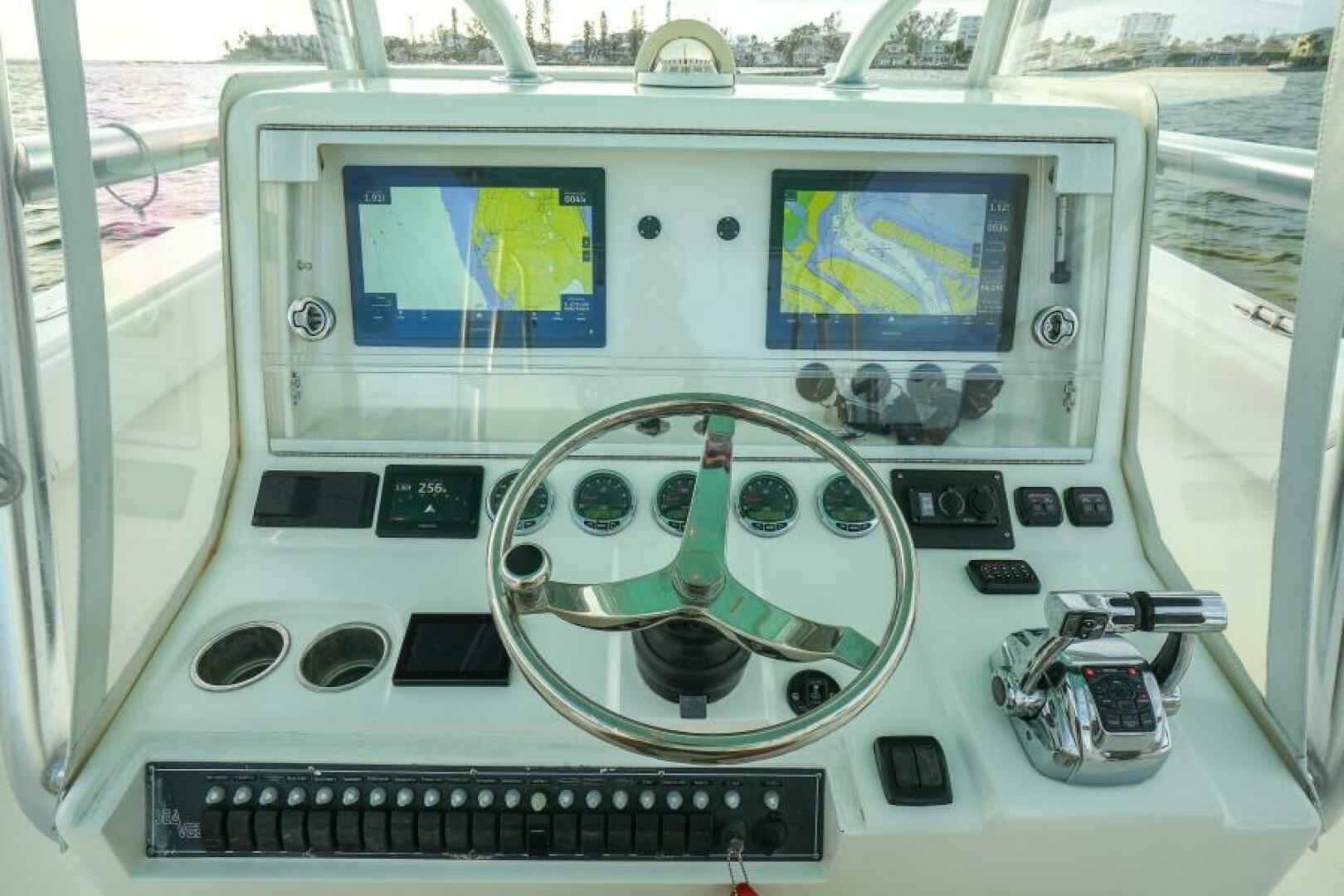 2013 SeaVee 390 - Image 23