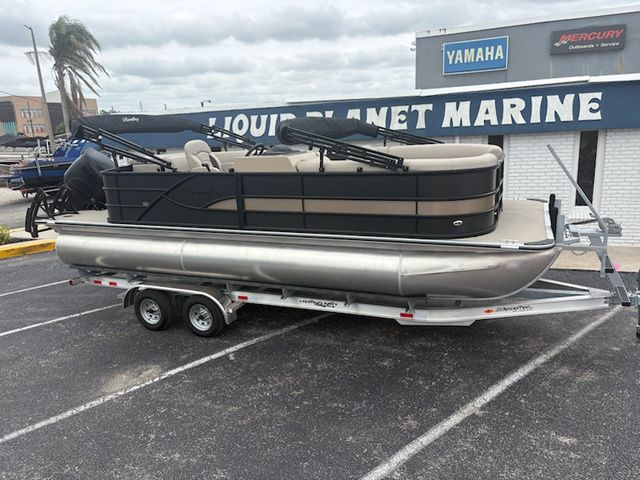 2026 Bentley Pontoons Legacy Cruise 223
