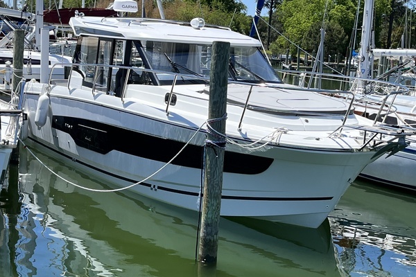 2025 Jeanneau 1095