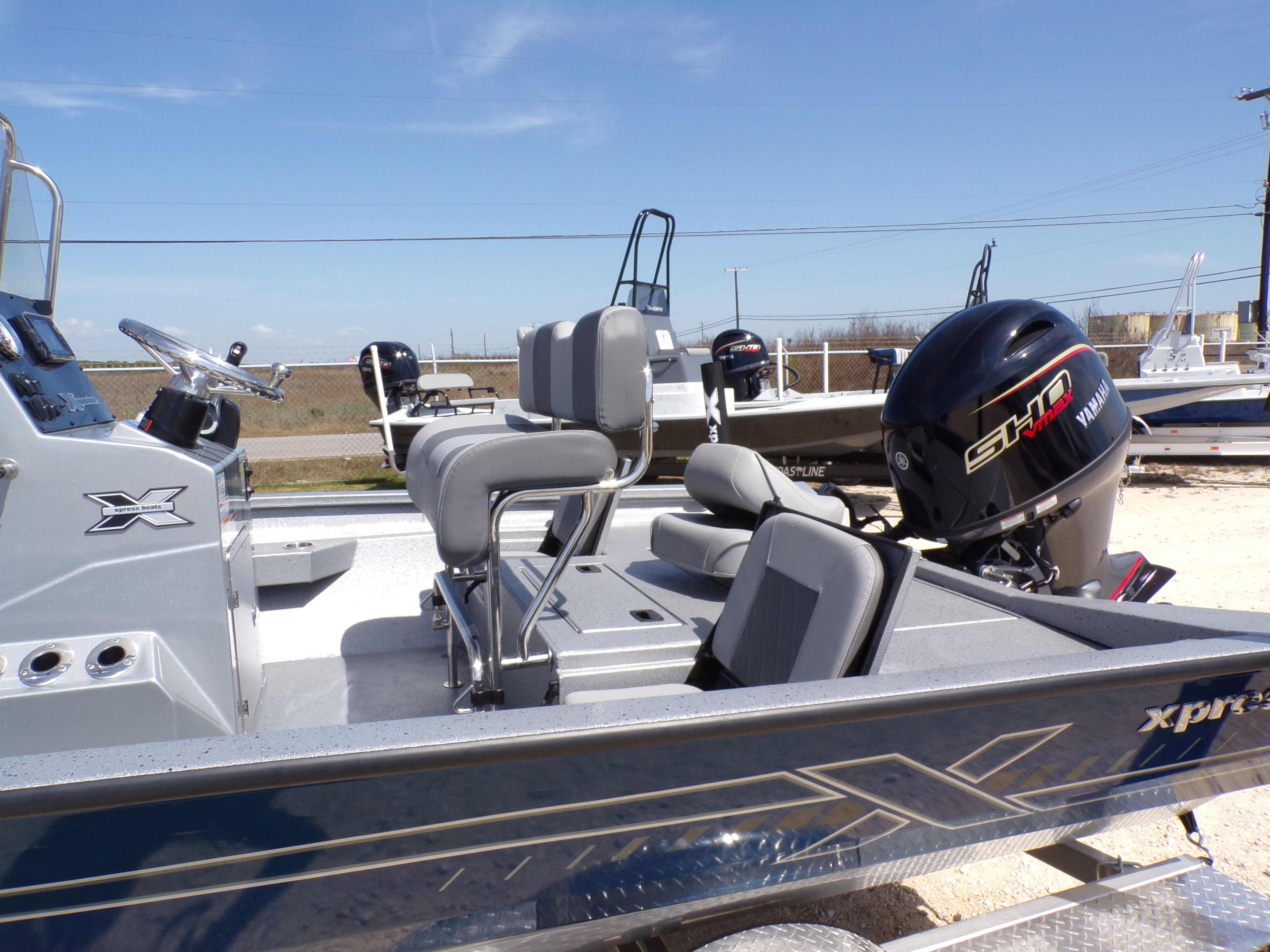 2025 Xpress H20B Bay - 21